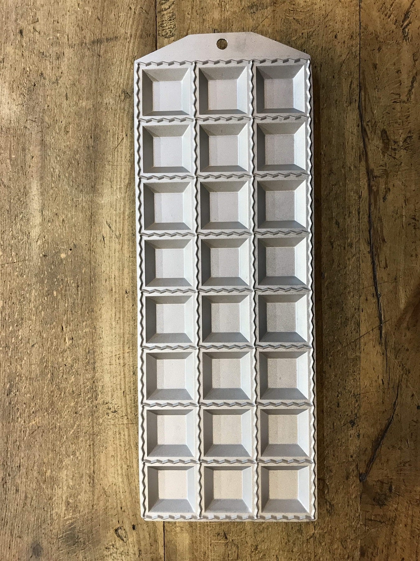 Mold for 24 large square ravioli