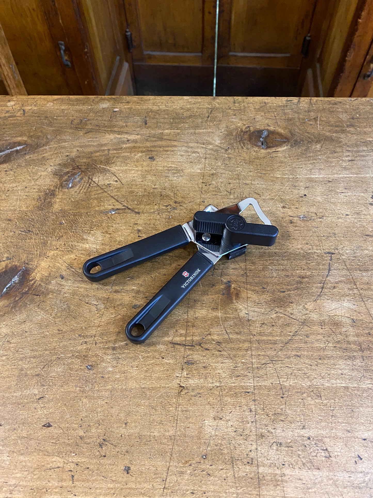 Victorinox Universal Can opener