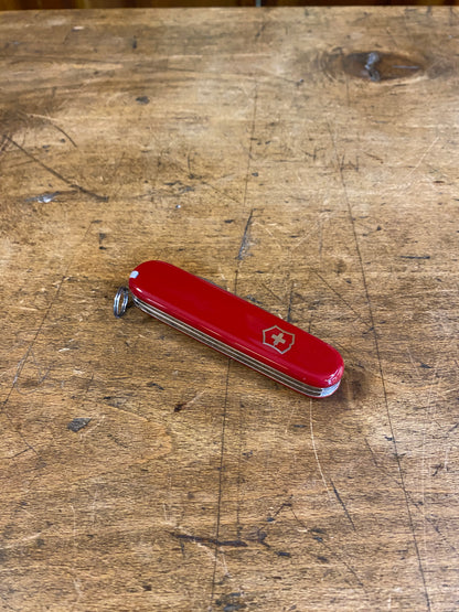 Victorinox Recruit