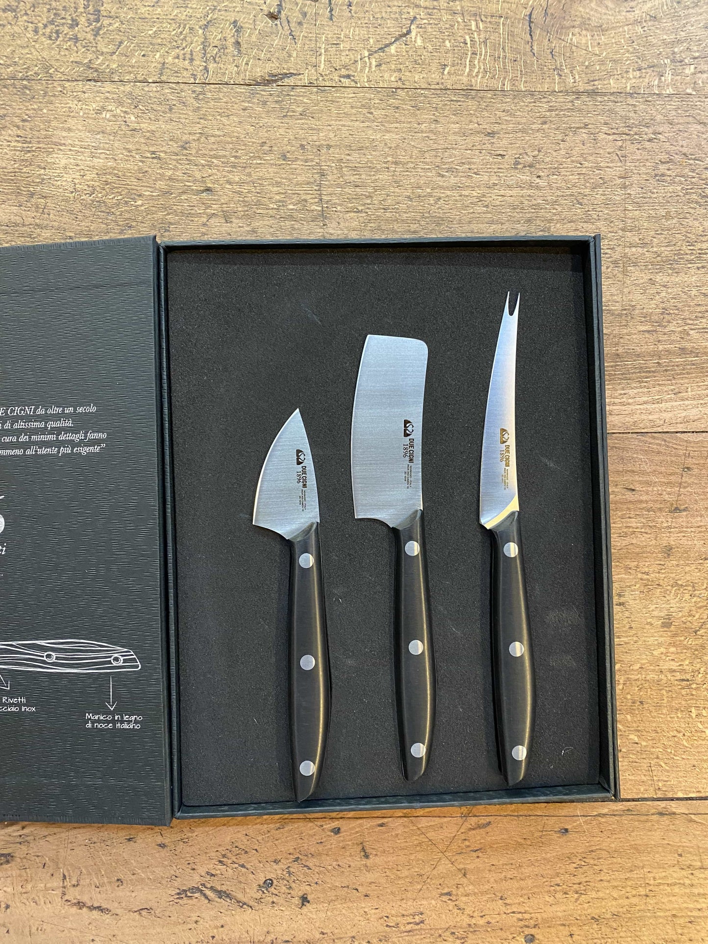 Due Cigni cheese set 
