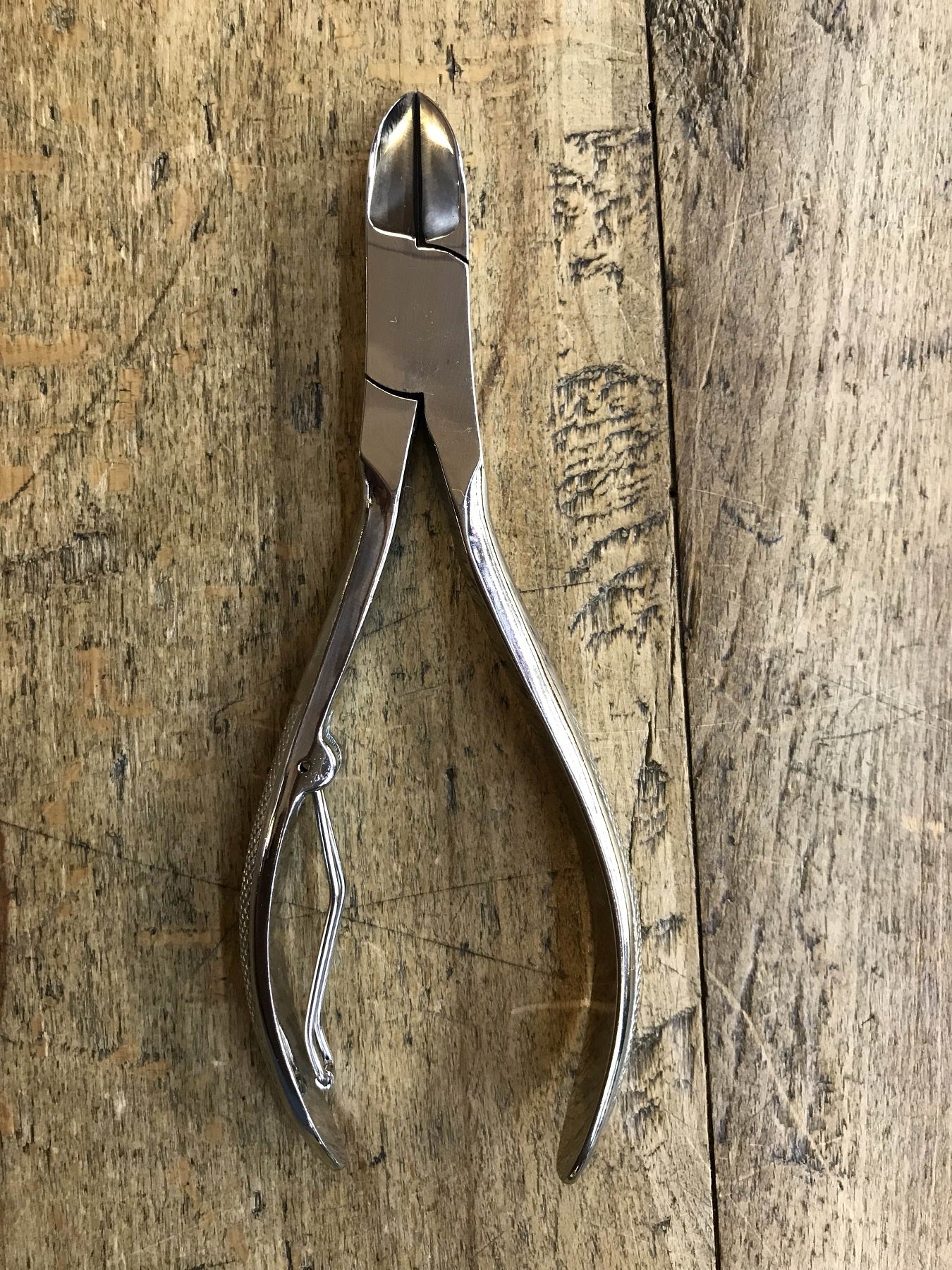 Large toenail nippers
