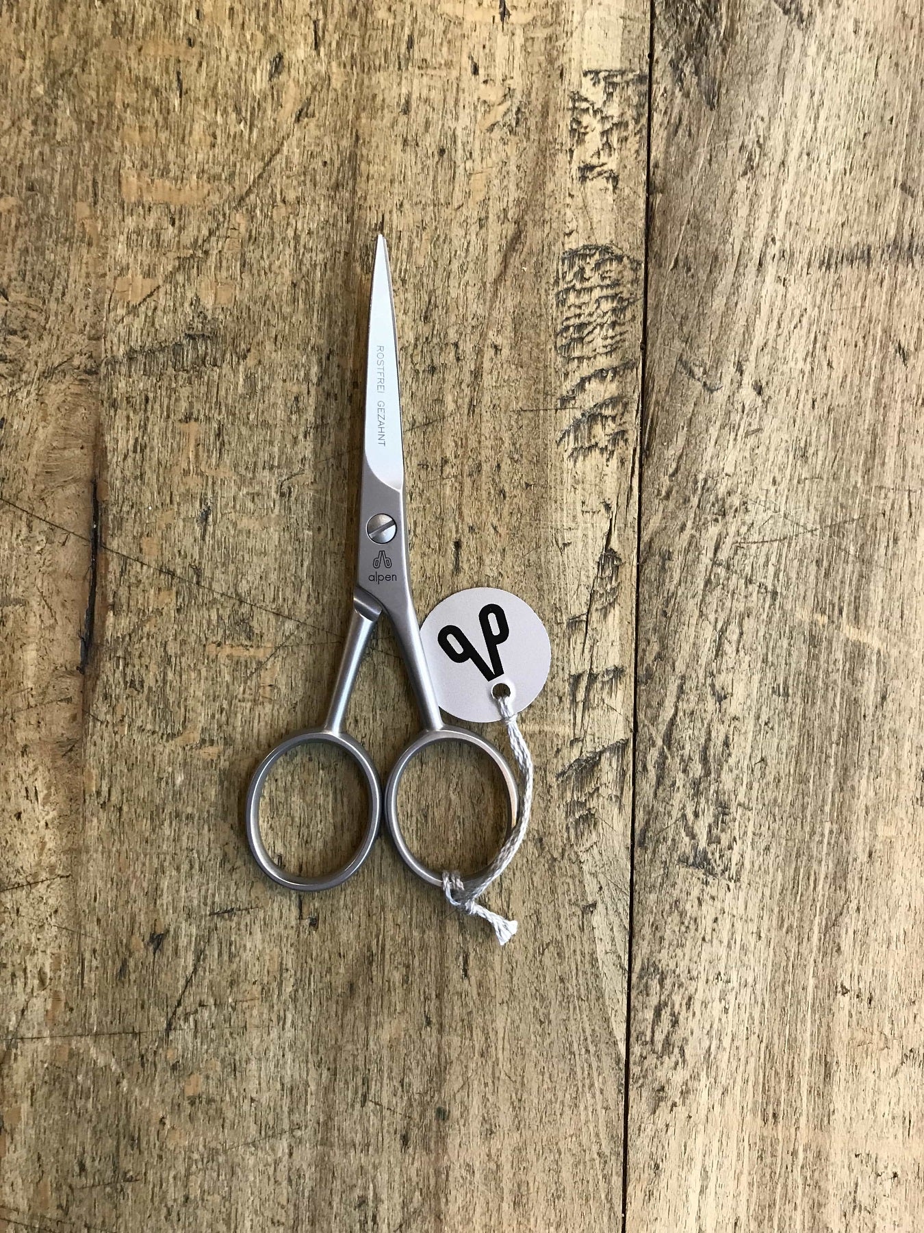 Mustache and beard scissors in satin steel
