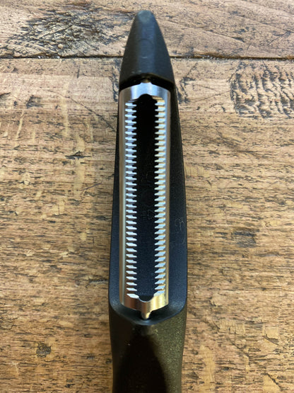 Pelapomodoro Victorinox