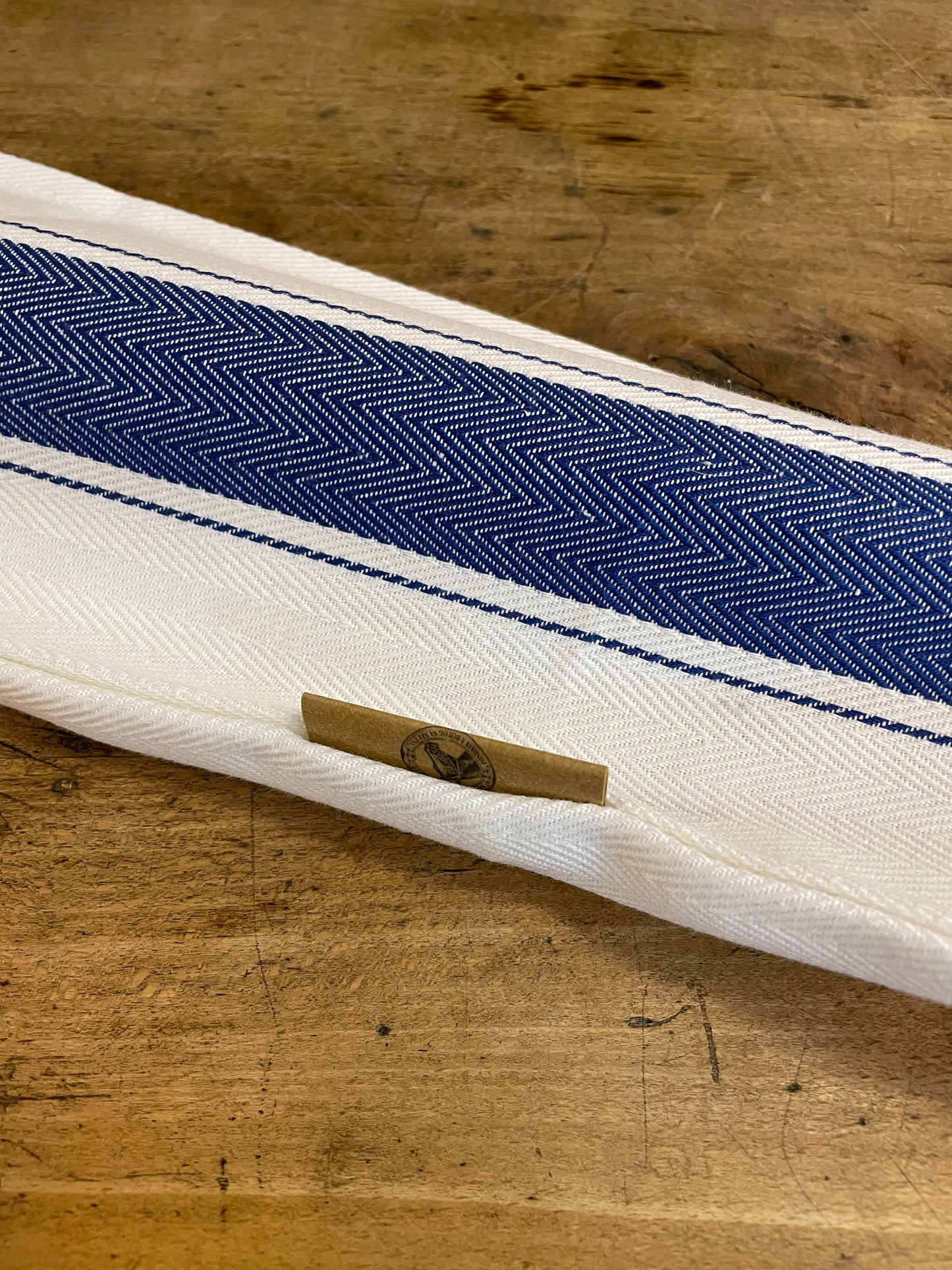 Linen rolling pin holder