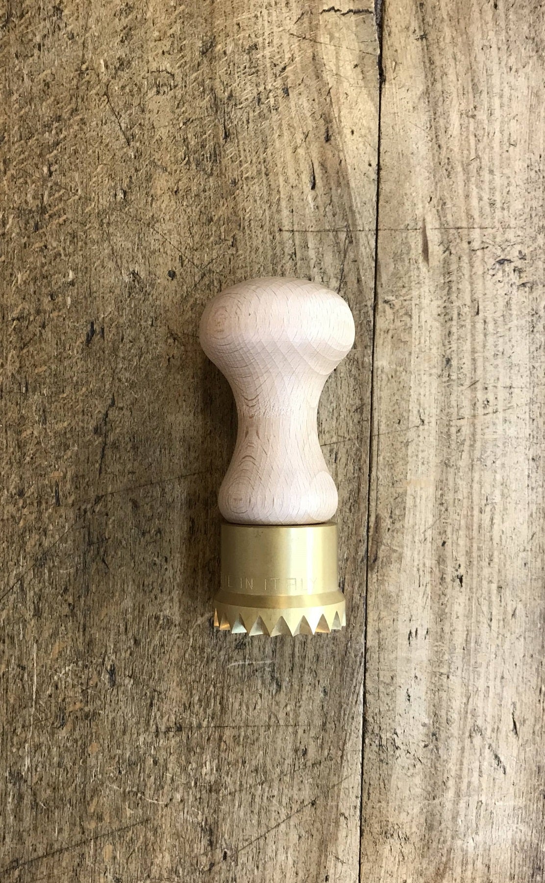 Anolini mold Ø 3.8 cm with festoon
