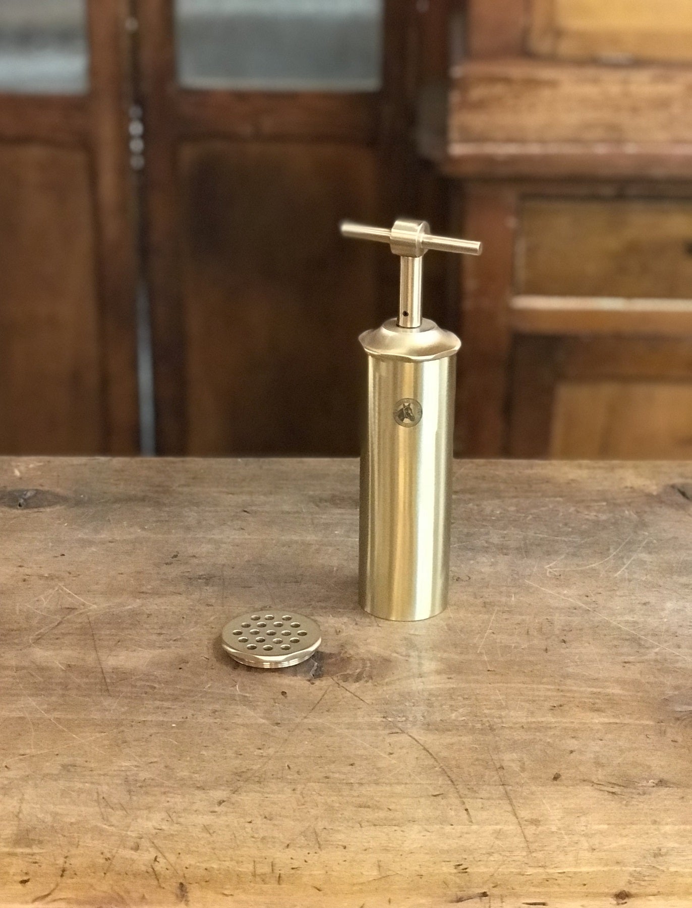 Torchietto in ottone per la pasta