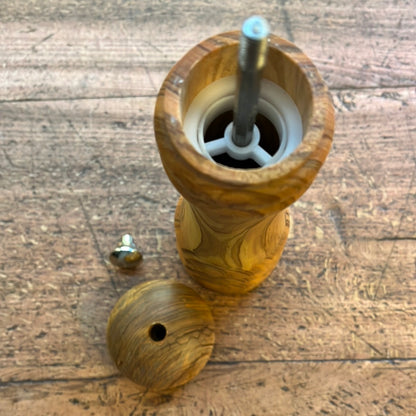 Salt grinder