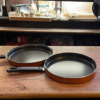 Omelette pan