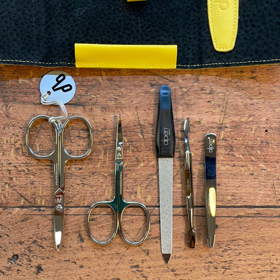 Manicure set