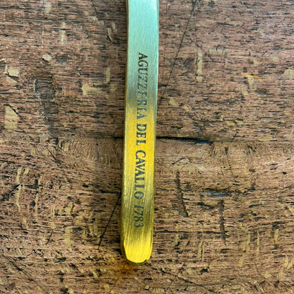 Smooth brass spur