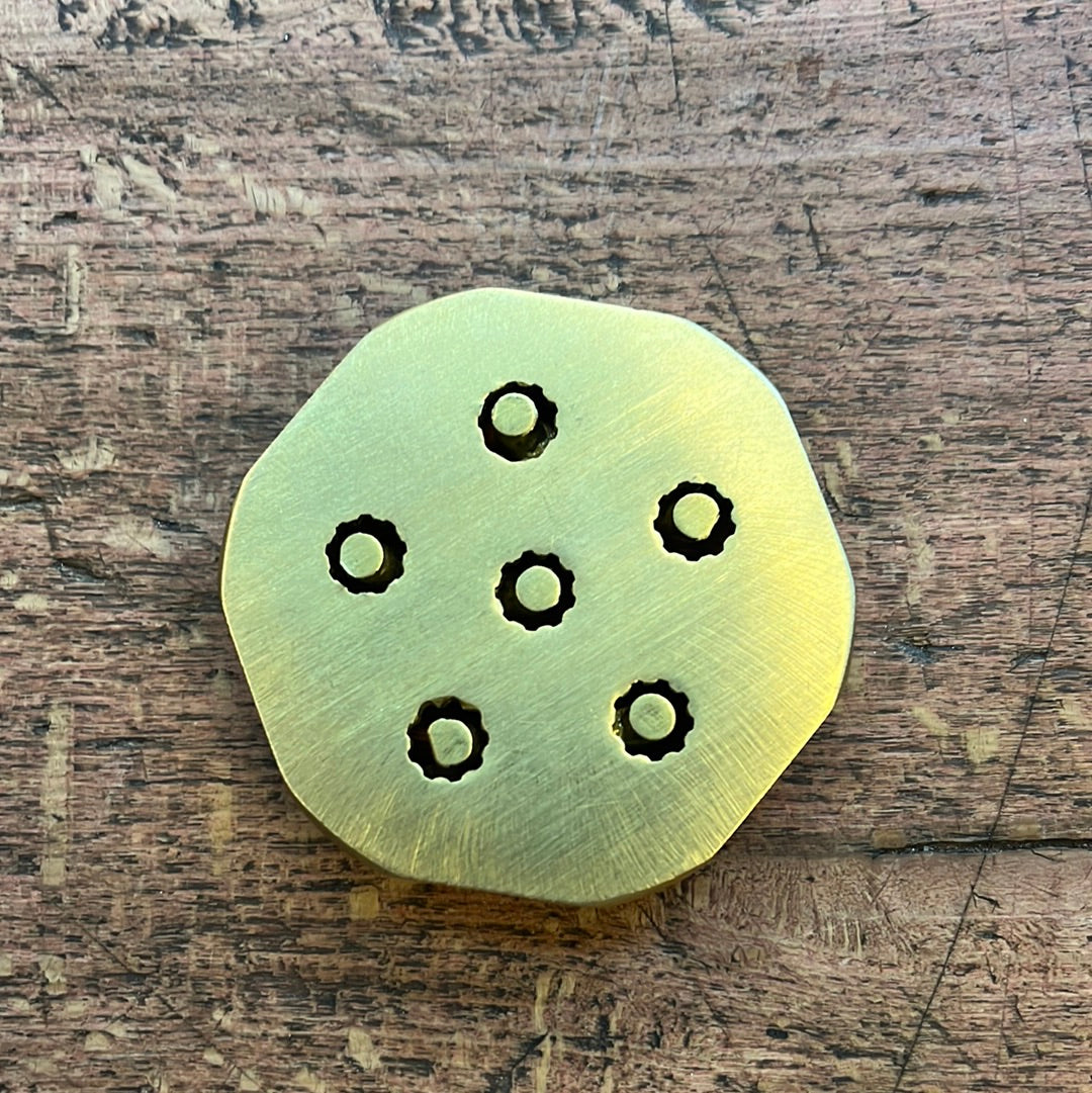 Brass macaroni die