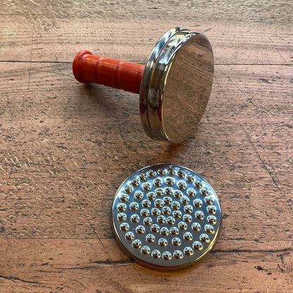 Meat tenderizer with tenderizer