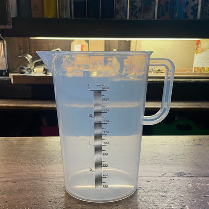 Caraffa graduata