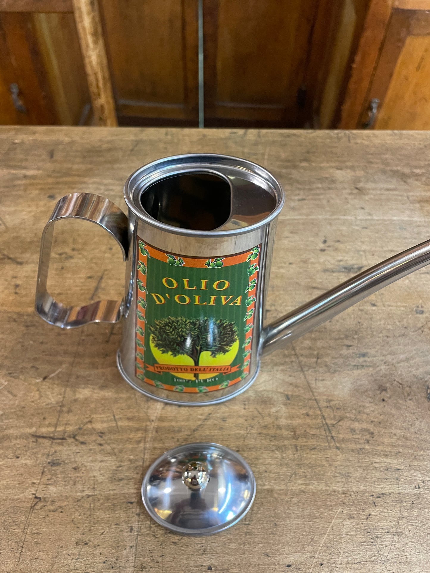 Tin cruet