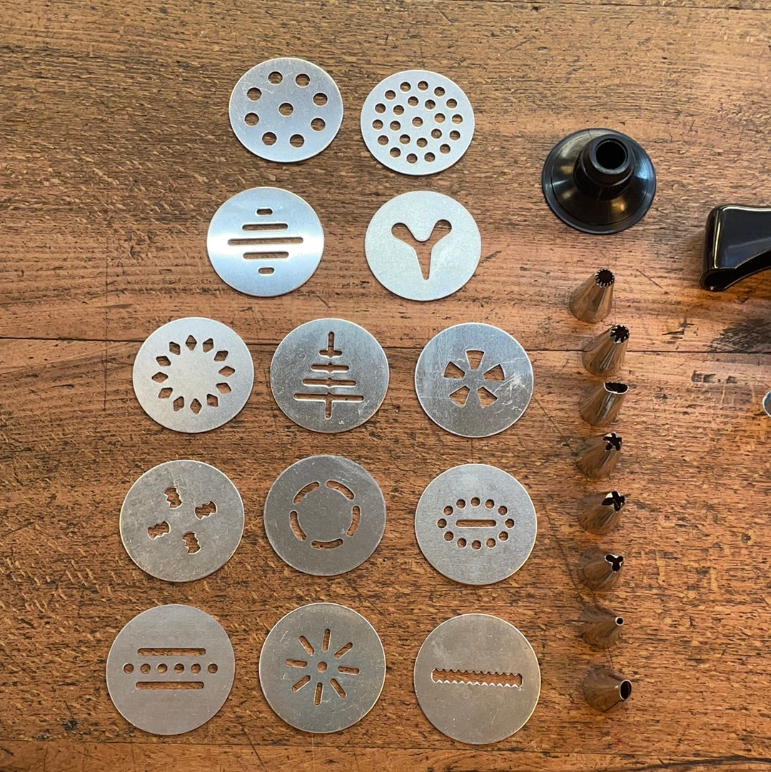 Biscuit press