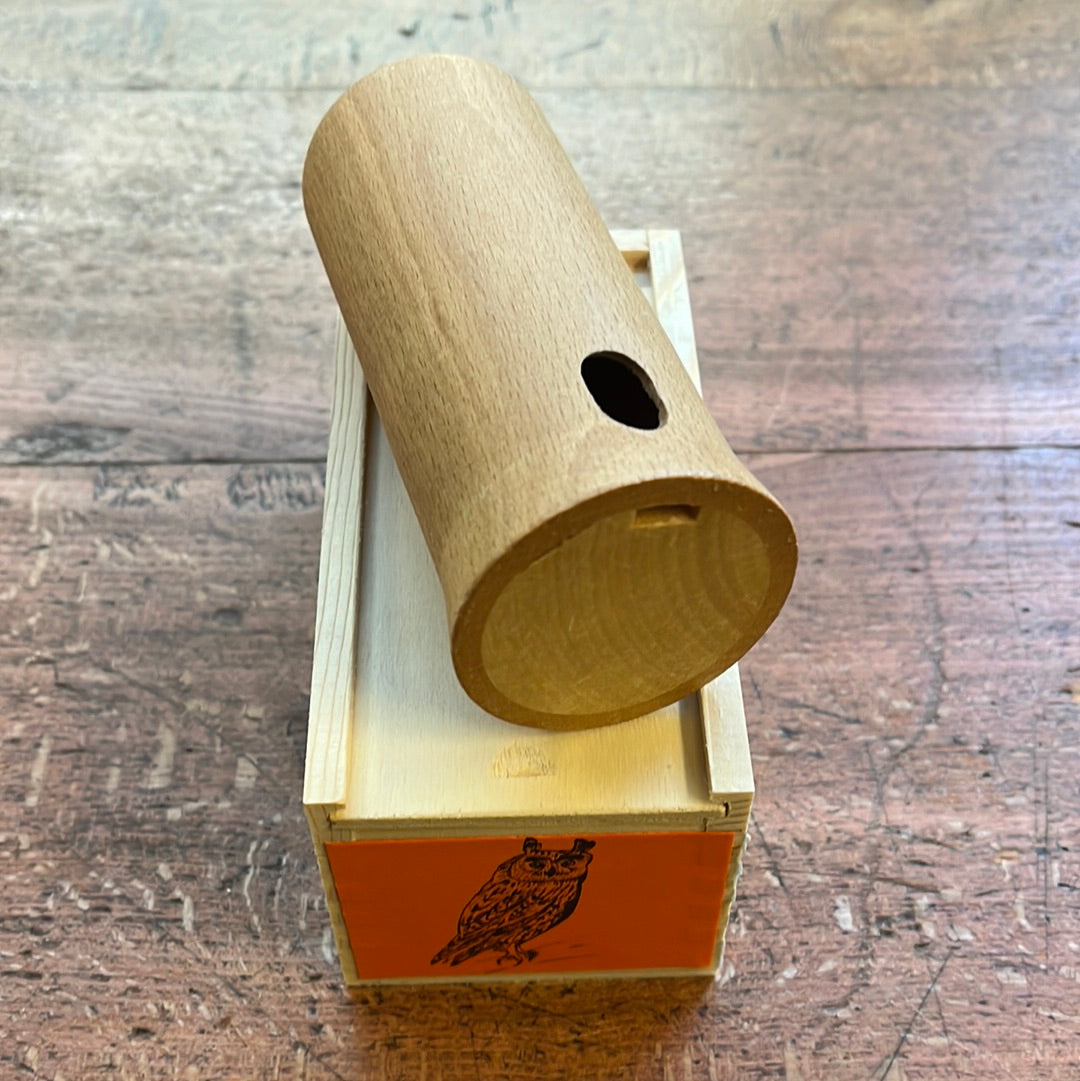 Richiamo per Gufo comune in legno