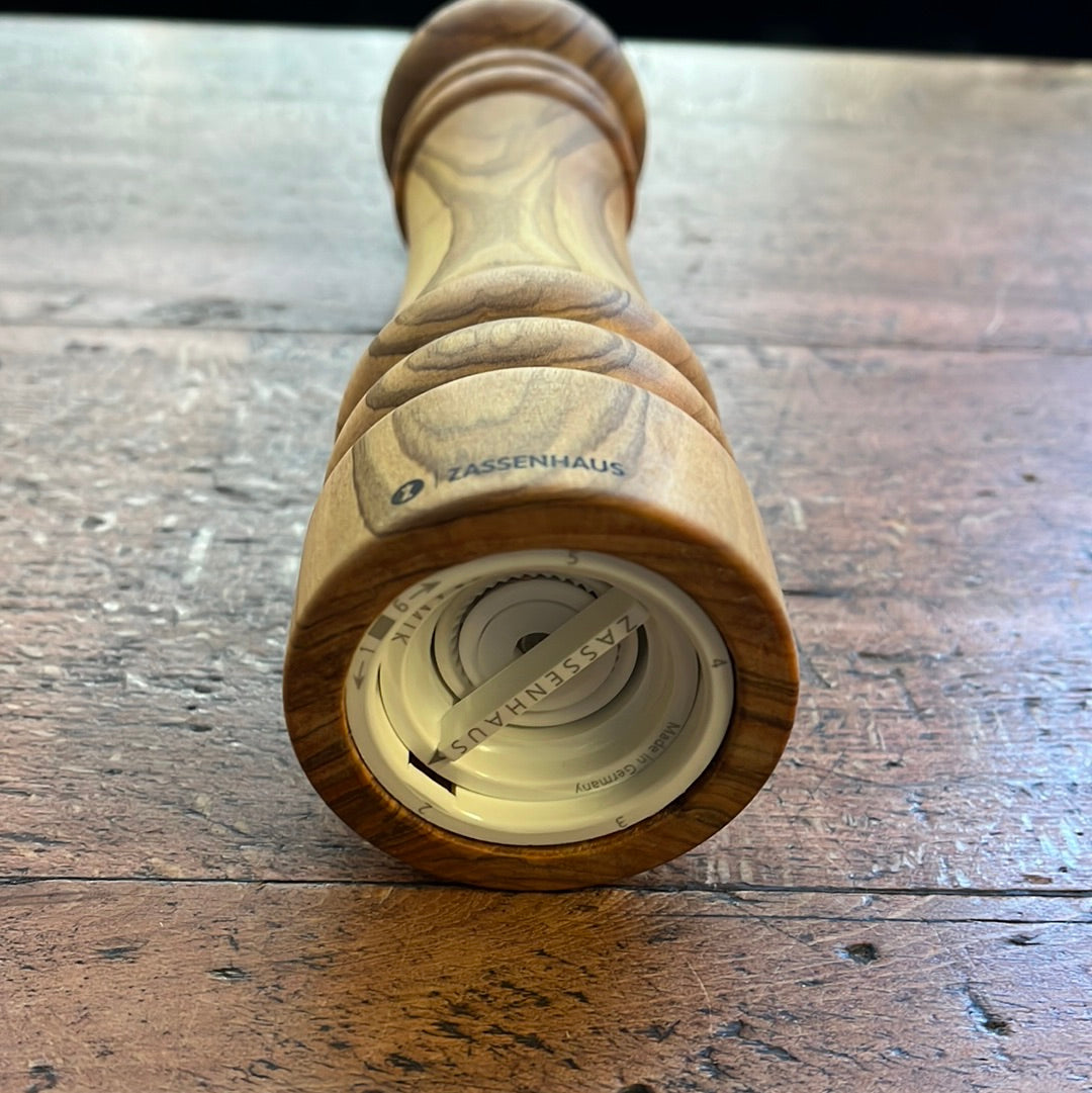 Salt grinder