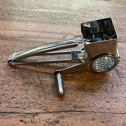Roller grater
