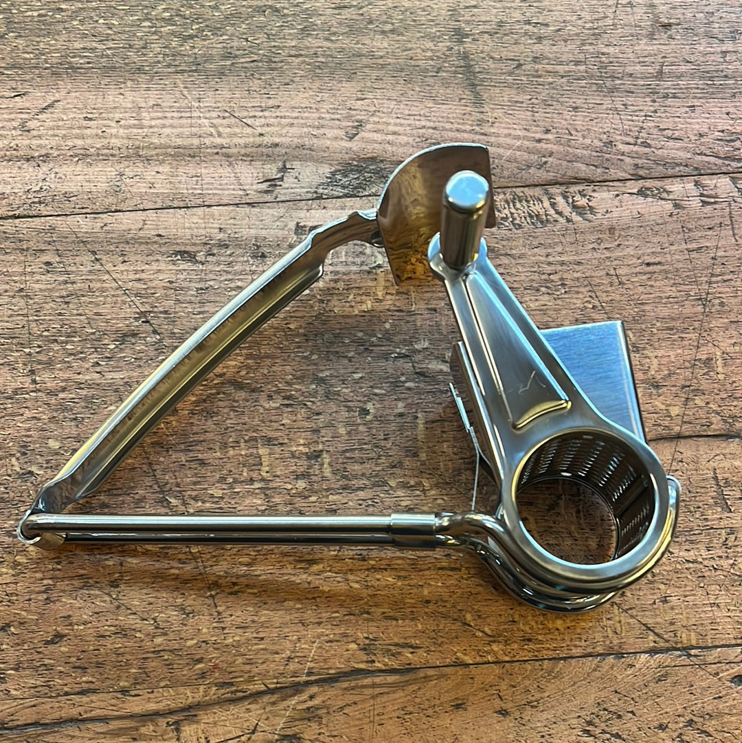 Roller grater