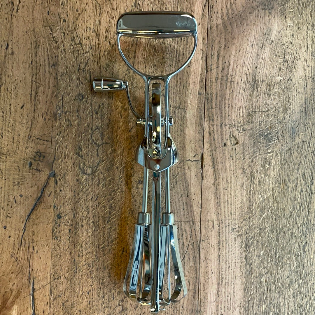 Hand-cranked whisk