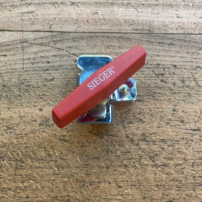 Wheel can opener