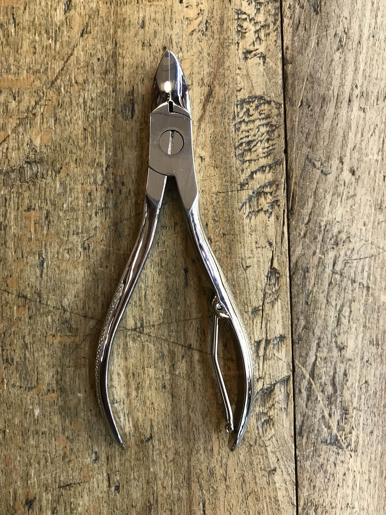 Medium toenail nippers