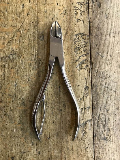 Medium toenail nippers