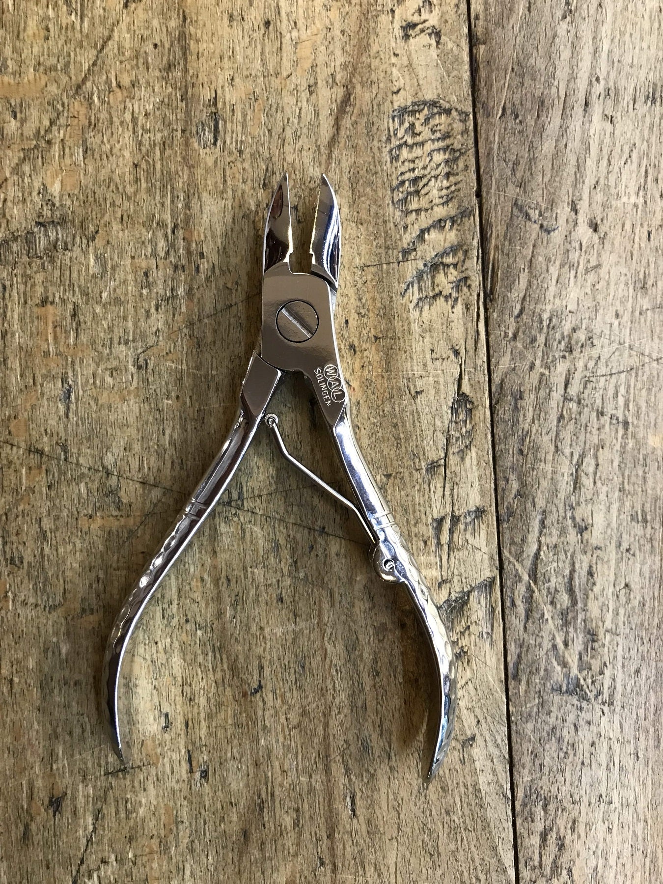 Small toenail nippers