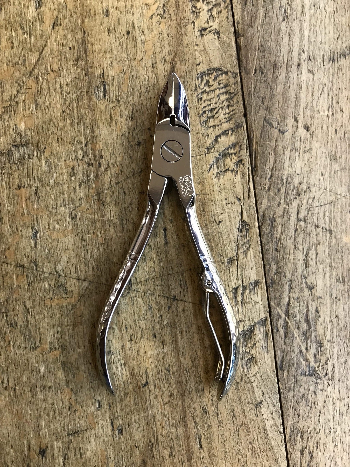 Small toenail nippers